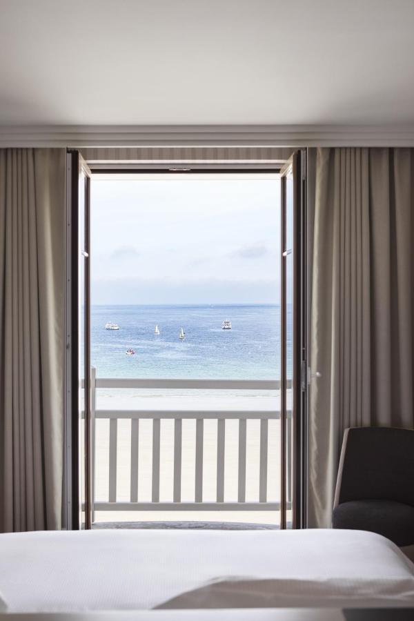 Grand Hotel เปโรส กีเรค ภายนอก รูปภาพ